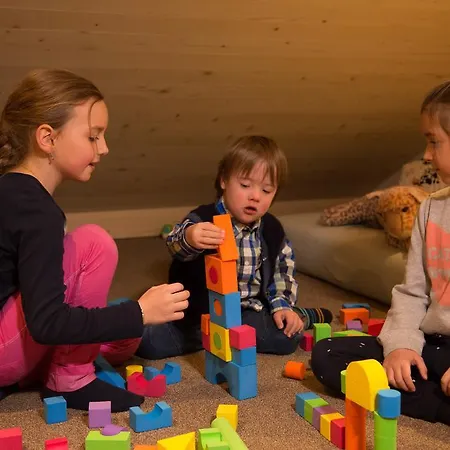 Jokelehof Çiftlik konaklama